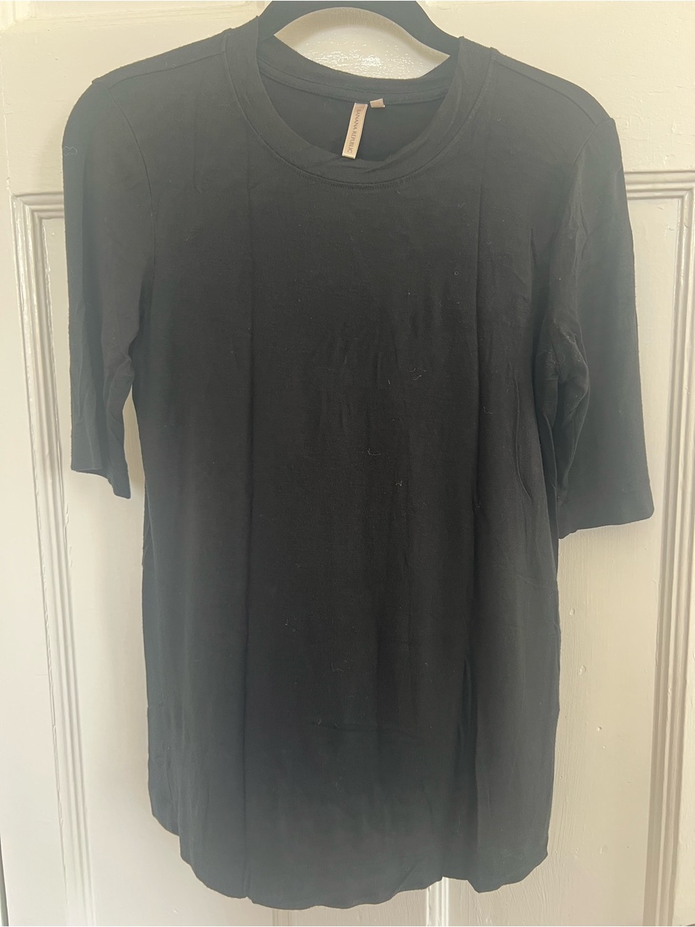 Banana Republic | Women’s Black Crewneck Short-Sleeve Shirt